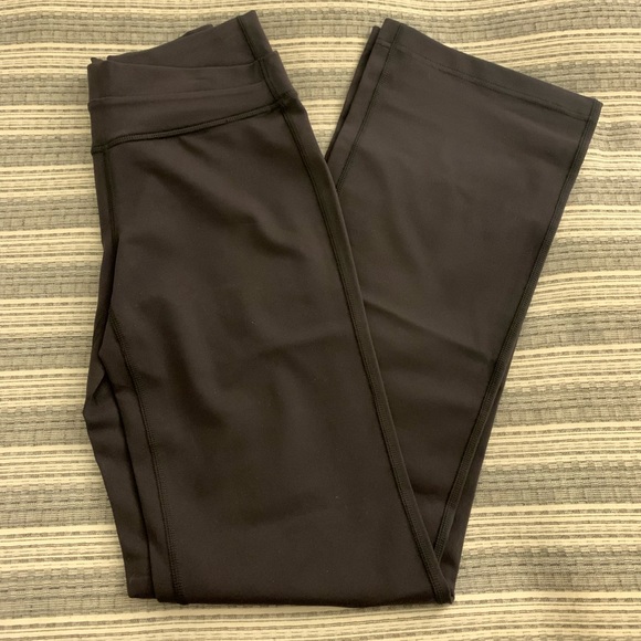 Lululemon Crossover Flare Leggings - Black 4 Tall - Picture 10 of 11